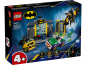 Preview: LEGO® Super Heroes 76272 Bathöhle mit Batman™, Batgirl™ und Joker™ [neu]