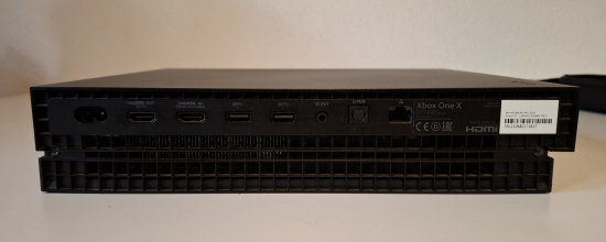 Microsoft Xbox One X 1TB Konsole inkl. Xbox Elite Wireless Controller Series 2, GTA V & Far Cry 6 [Gebrauchtware]