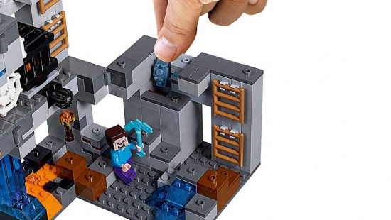 LEGO Minecraft 21147 - Abenteuer in den Felsen [neu]