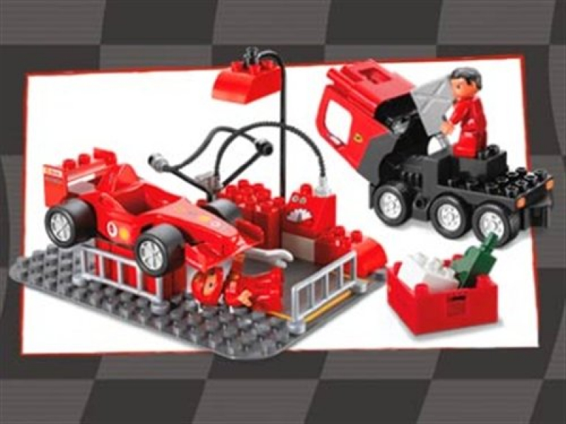 Duplo 4694 - Ville Großer Ferrari Pitstop