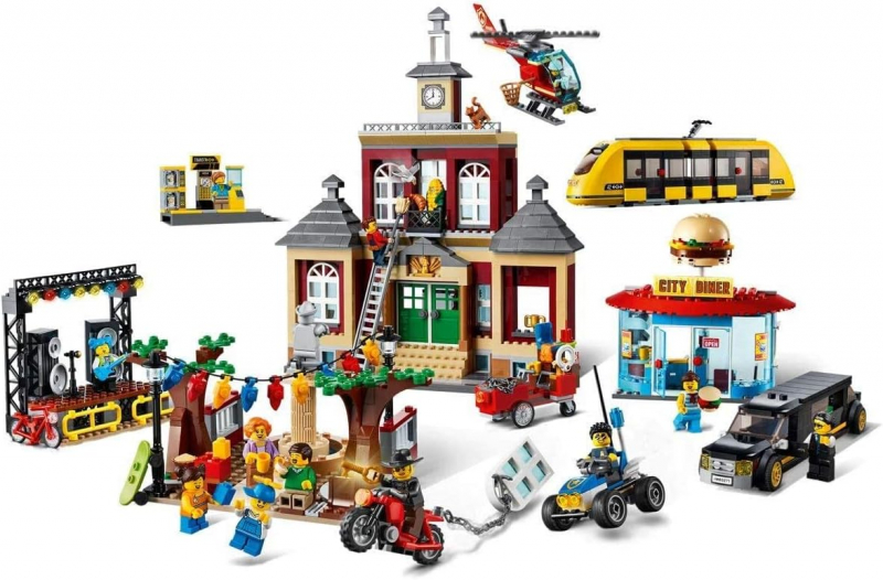 LEGO® City 60271 Stadtplatz [neu - Verpackungsschaden]