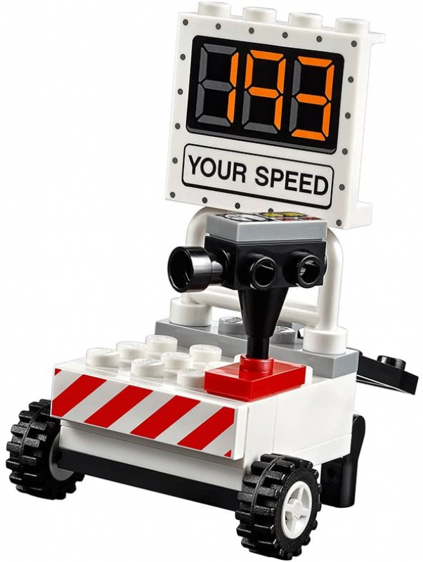 LEGO Juniors 10742 Rasante Trainingsrunden in der Teufelsschanze [neu]